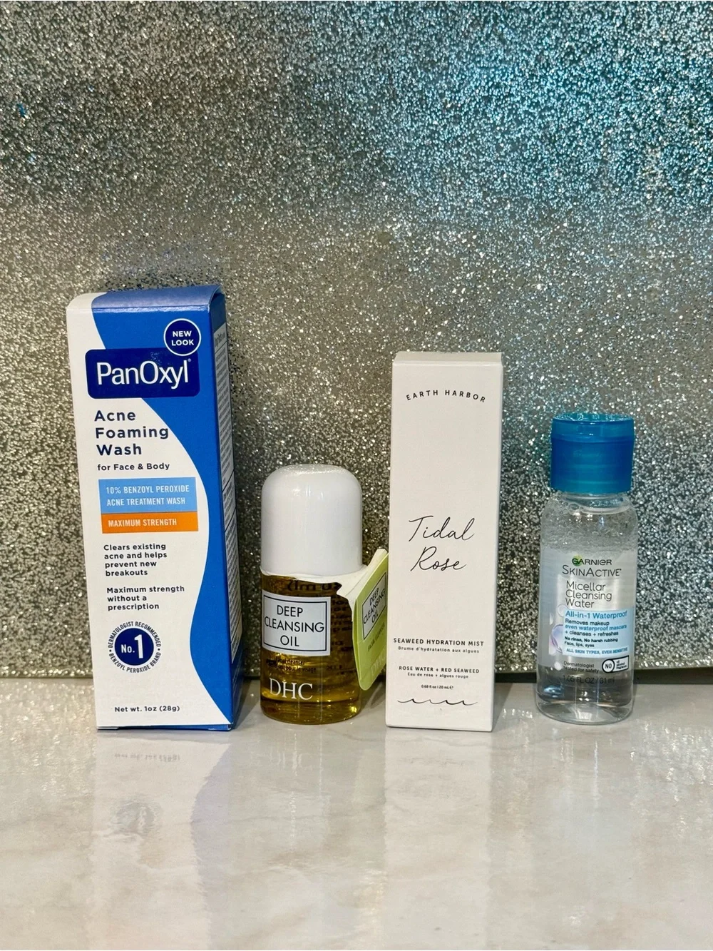 5 for $25 item 🌺 Mini Skincare Set